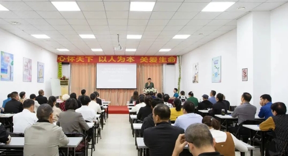 广西天缘绿科技集团这场培训会议备受瞩目，人民网等媒体聚焦报道